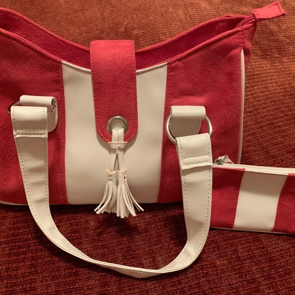 Raspberry Pink Suede and White Leather Handbag & Coin Purse - Picture 3 of 13